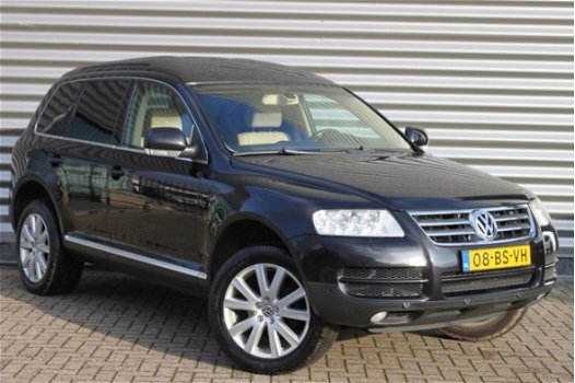 Volkswagen Touareg - 2.5 TDI - 1