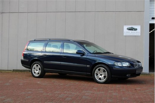 Volvo V70 - 2.5 T AWD AUTOMAAT YOUNGTIMER - 1