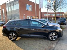 Renault Mégane Estate - 1.5 dCi Bose Automaat, Navigatie, Electr.Zonnedak, 17” velgen