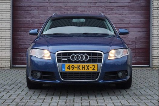 Audi A4 Avant - 3.0 TDI quattro S-line, Xenon, Navi, Cd wisselaar, Parkeerhulp, Cruise, Stoelverwarm - 1