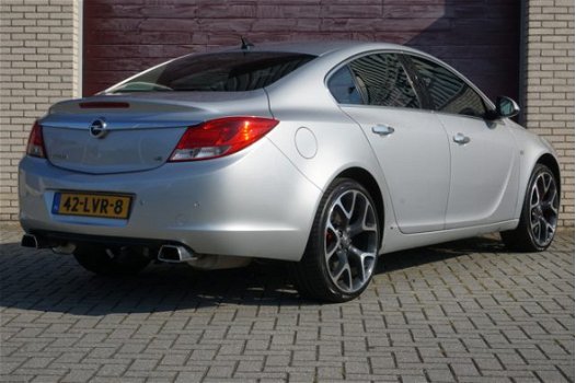 Opel Insignia - 2.8 T Cosmo 4x4 6 Cilinder // Trekhaak, Xenon, Navigatie, Cruise control, Memory Sto - 1