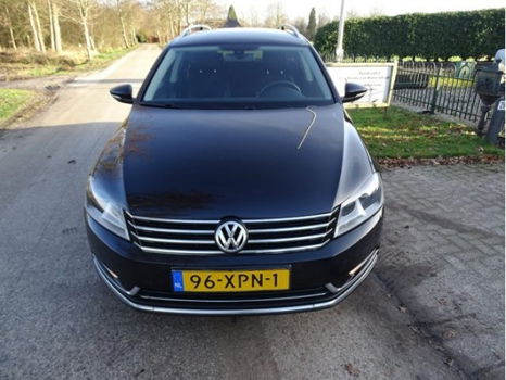 Volkswagen Passat Variant - 1.6 TDI High Exec L - 1