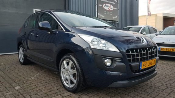 Peugeot 3008 - 1.6 VTi, Navigatie, Panorama, PDC, Trekhk - 1