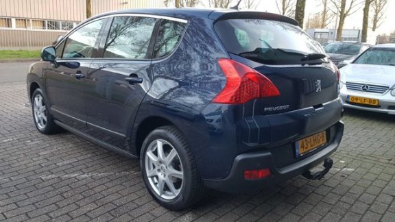 Peugeot 3008 - 1.6 VTi, Navigatie, Panorama, PDC, Trekhk - 1