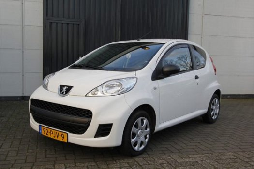 Peugeot 107 - 1.0-12V XR - 1