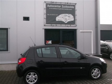 Renault Clio - 1.4-16V Business Line airco lmv nap apk nette - 1