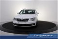 Skoda Superb - 1.6 TDI Ambition *Navigatie*Panoramadak*Pdc - 1 - Thumbnail