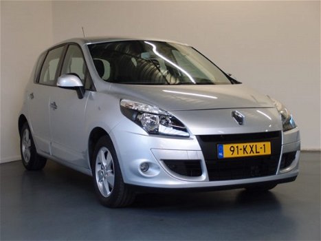 Renault Scénic - 2.0 Dynamique autom. NAVI CLIMA PDC TREKHAAK - 1