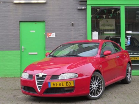 Alfa Romeo GT - 2.0 JTS Distinctive Leer APK - 1