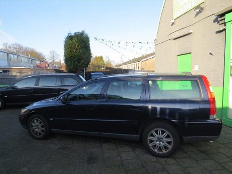 Volvo V70 - 2.4 Edition II Automaat Leer Navi - 1