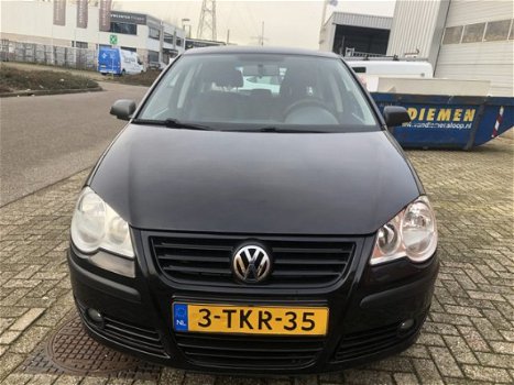 Volkswagen Polo - 1.2-12V Trendline - 1