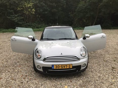 Mini Mini - 1.6 Cooper 10 Years II SPECIALE JUBILEUM UITVOERING MET SPLINTERNIEUWE APK IN PRIJS VERL - 1