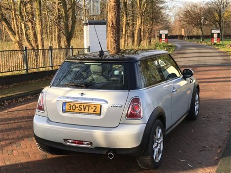 Mini Mini - 1.6 Cooper 10 Years II SPECIALE JUBILEUM UITVOERING MET SPLINTERNIEUWE APK IN PRIJS VERL - 1