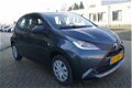 Toyota Aygo - 1.0 VVT-i x-now Airco I Cruise Control I VVT-i motor I Centrale vergrendeling I Elektr - 1 - Thumbnail