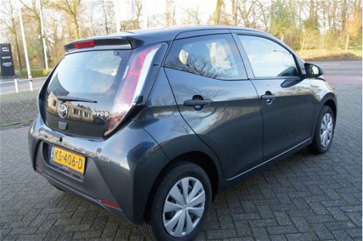 Toyota Aygo - 1.0 VVT-i x-now Airco I Cruise Control I VVT-i motor I Centrale vergrendeling I Elektr - 1