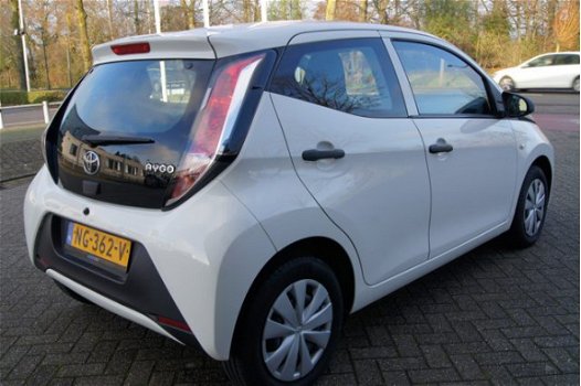 Toyota Aygo - 1.0 VVT-i x-now Airco I Cruise Control I VVT-i motor I Elektrische Ramen I Centrale Ve - 1