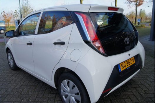 Toyota Aygo - 1.0 VVT-i x-now Airco I Cruise Control I VVT-i motor I Elektrische Ramen I Centrale Ve - 1