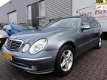 Mercedes-Benz E-klasse Combi - 270 CDI Avantgarde 5 deurs station, ALS NIEUW, geen spat roest, nwe a - 1 - Thumbnail