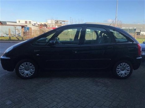 Citroën Xsara Picasso - 1.8i-16V Image - 1