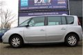 Renault Espace - 2.0 Expression Climate, cruise, trekhaak - 1 - Thumbnail