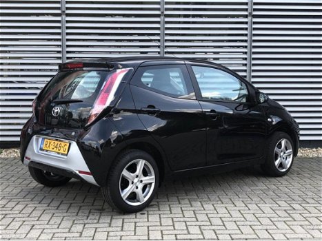 Toyota Aygo - 1.0 VVT-i x-play - 1