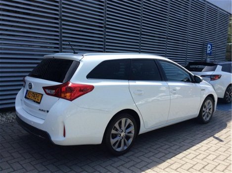 Toyota Auris Touring Sports - 1.8 Hybrid Executive Automaat - 1