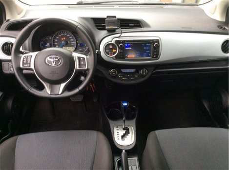 Toyota Yaris - 1.5 Full Hybrid Aspiration Automaat - 1