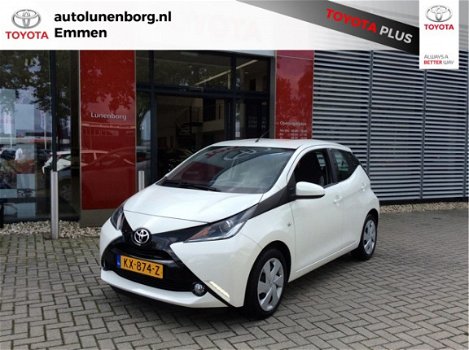 Toyota Aygo - 1.0 VVT-i x-play Parkeercamera Mistlampen - 1