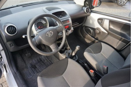 Toyota Aygo - 1.0 VVT-i Aspiration - 1