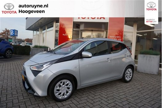 Toyota Aygo - 1.0 VVT-i x-play - 1