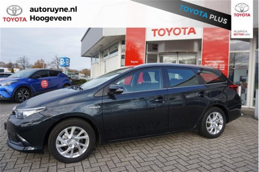 Toyota Auris - 1.8 Hybrid Aspiration, Navigatie - 1