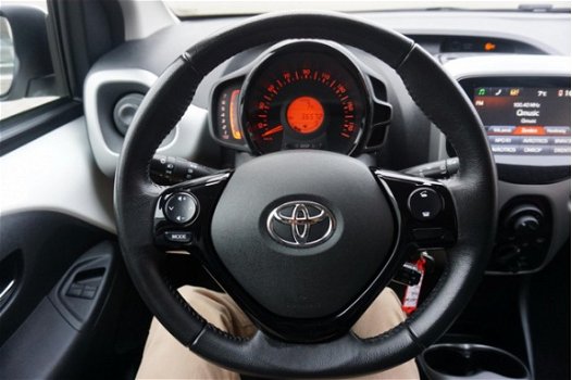 Toyota Aygo - 1.0 VVT-i x-sport, Navigatie - 1