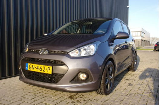 Hyundai i10 - 1.0i i-Motion Comfort | NL-Auto | Fabrieksgarantie tot 09-2020 - 1