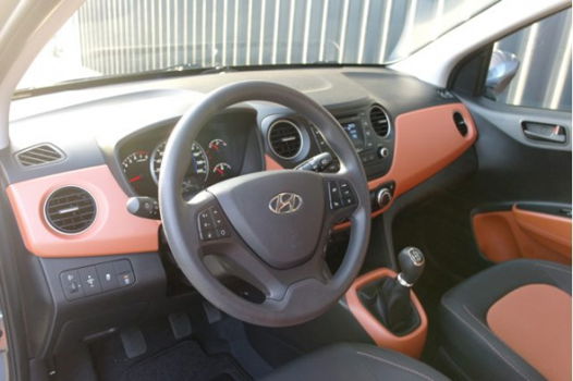 Hyundai i10 - 1.0i i-Motion Comfort | NL-Auto | Fabrieksgarantie tot 09-2020 - 1