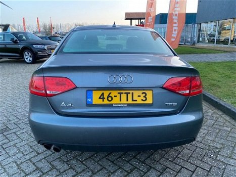 Audi A4 - 1.8 TFSI Pro Line met S-line interieur , MMI navi, 18