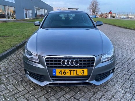 Audi A4 - 1.8 TFSI Pro Line met S-line interieur , MMI navi, 18