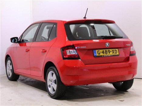 Skoda Fabia - 1.0 75pk Ambition | App-Connect | Airco | Cruise | Pdc | - 1