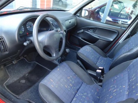 Citroën Saxo - 1.1i Basis *5 DEURS* *APK T/M 6-11-2020 - 1