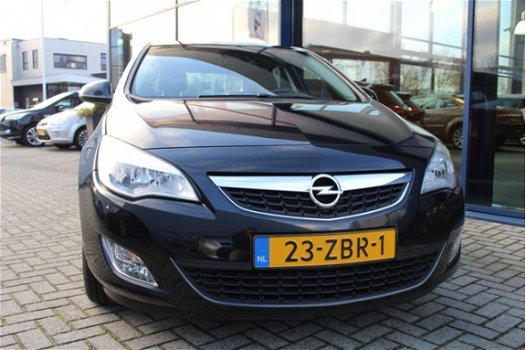 Opel Astra - 1.4 Turbo Ann. Ed - 1