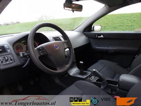 Volvo S40 - 1.8 -Trekhaak-Airco-Cruise-APK nieuw - 1