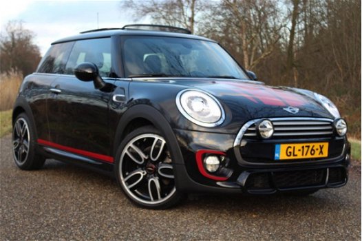 Mini Mini Cooper - 1.5 Automaat JCW Pano Xenon Led Sportstoelen Navigatie Orig.Nederlands - 1