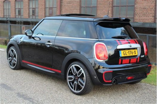 Mini Mini Cooper - 1.5 Automaat JCW Pano Xenon Led Sportstoelen Navigatie Orig.Nederlands - 1