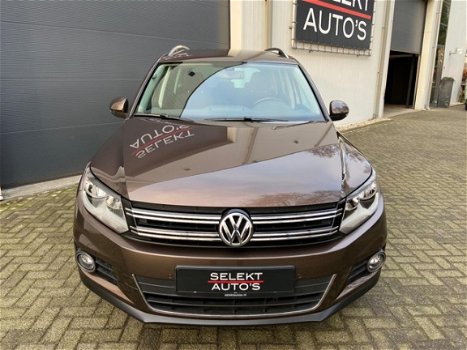 Volkswagen Tiguan - 2.0 TSI Sport&Style 4Motion DSG 1e Eigenaar/Navigatie/Trekhaak/Bluetooth/Nieuwst - 1