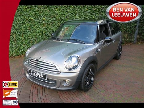 Mini Mini Clubman - 1.6 Cooper Pepper R55 LCI met Navi, Xenon, Keyless en trekhaak - 1