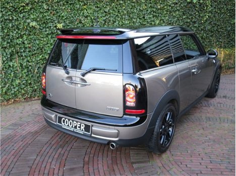 Mini Mini Clubman - 1.6 Cooper Pepper R55 LCI met Navi, Xenon, Keyless en trekhaak - 1