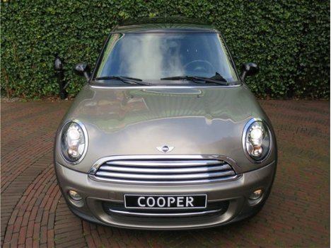 Mini Mini Clubman - 1.6 Cooper Pepper R55 LCI met Navi, Xenon, Keyless en trekhaak - 1