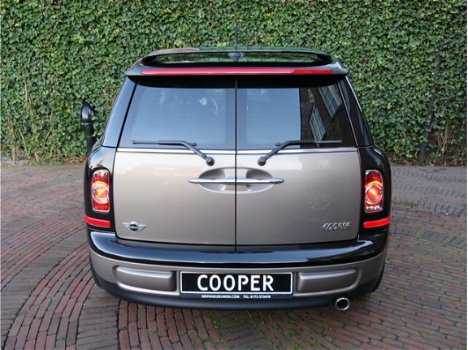 Mini Mini Clubman - 1.6 Cooper Pepper R55 LCI met Navi, Xenon, Keyless en trekhaak - 1