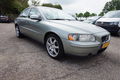 Volvo S60 - 2.4D , AIRCO, SCHUIFKANTELDAK, 6-BAK, APK 02-02-2020, GOED ONDERHOUDEN, FRISSE S60, RIJD - 1 - Thumbnail