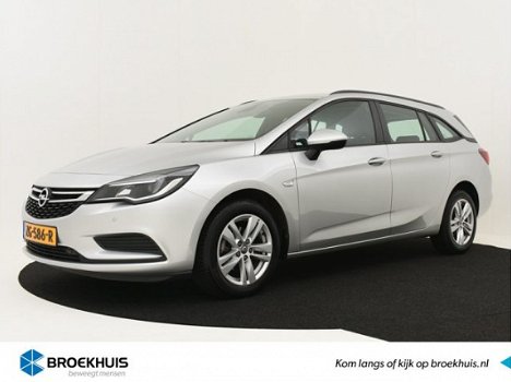 Opel Astra Sports Tourer - 150 pk Online Edition Automaat Navigatie / Cruise control / Parkeersensor - 1