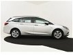 Opel Astra Sports Tourer - 150 pk Online Edition Automaat Navigatie / Cruise control / Parkeersensor - 1 - Thumbnail